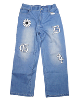 ワッペンストレートデニムパンツ