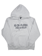 IS ON FLEEKパーカー