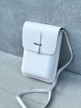 レザータッチスクエアーショルダーバック