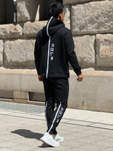 ZIP テックパーカー