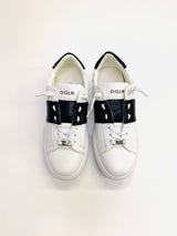 Open Studs スニーカー