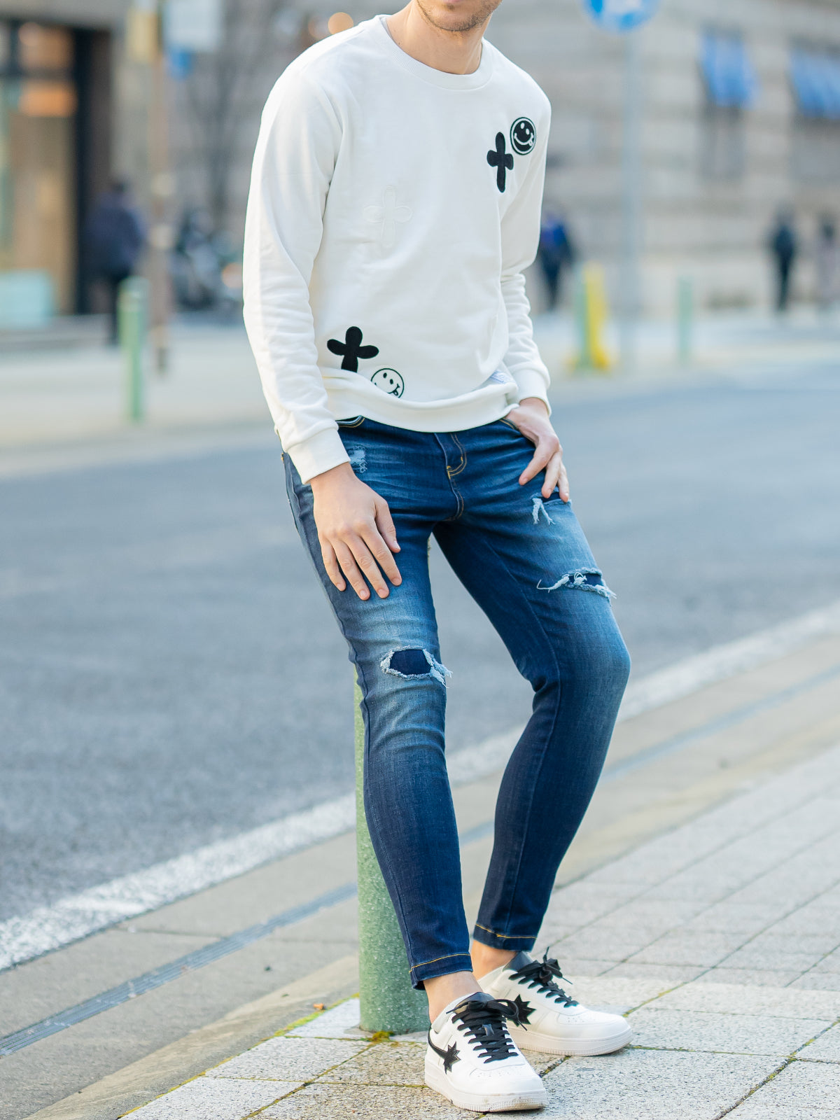 スマイルクロストレーナー – DayGLORY