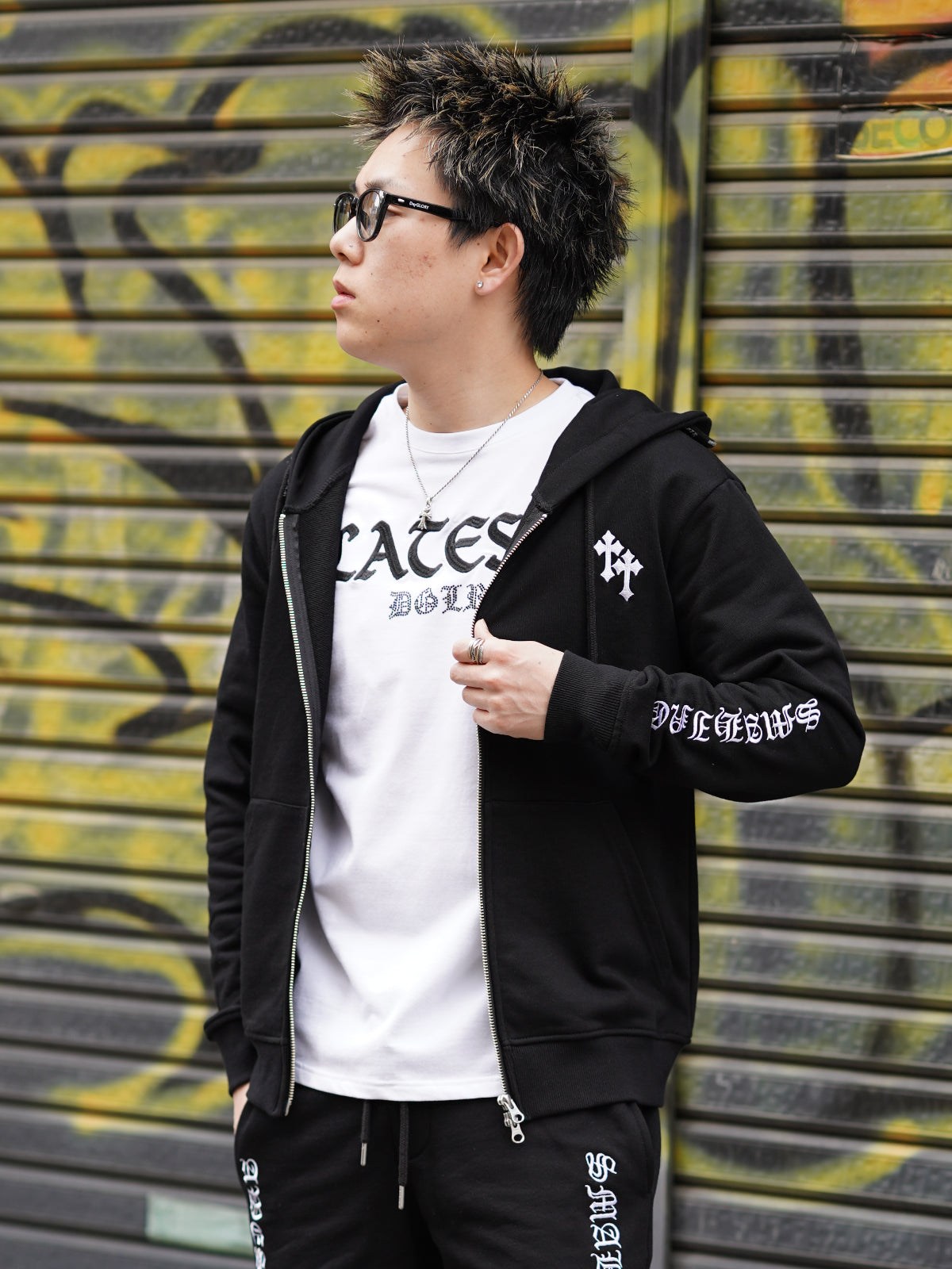 New Arrivals – DayGLORY