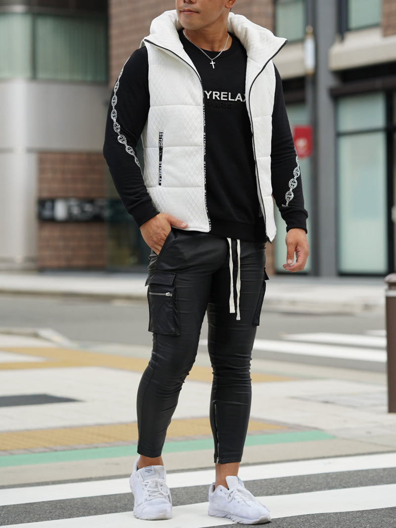 チェーンスリーブトレーナー