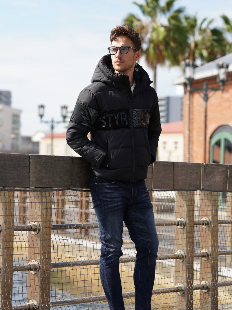 シャイニーロゴブルゾン