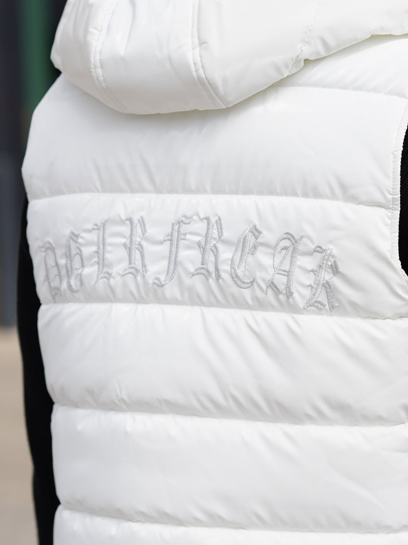 光沢ナイロン中綿ベスト