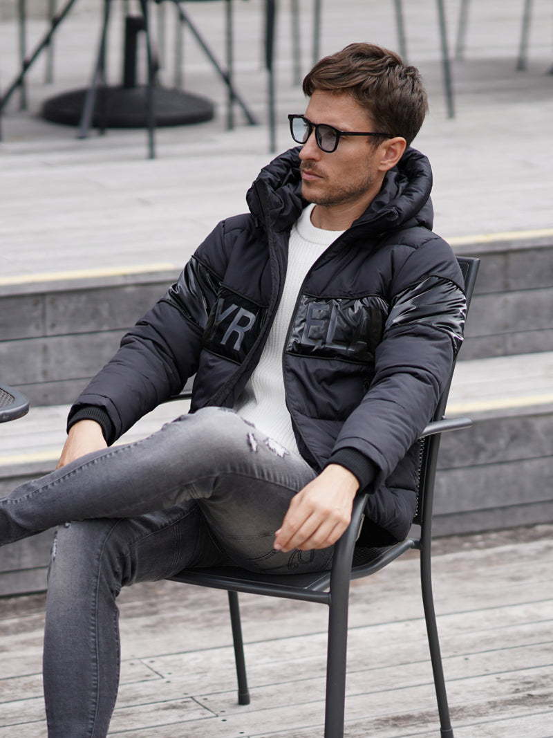 シャイニーロゴブルゾン