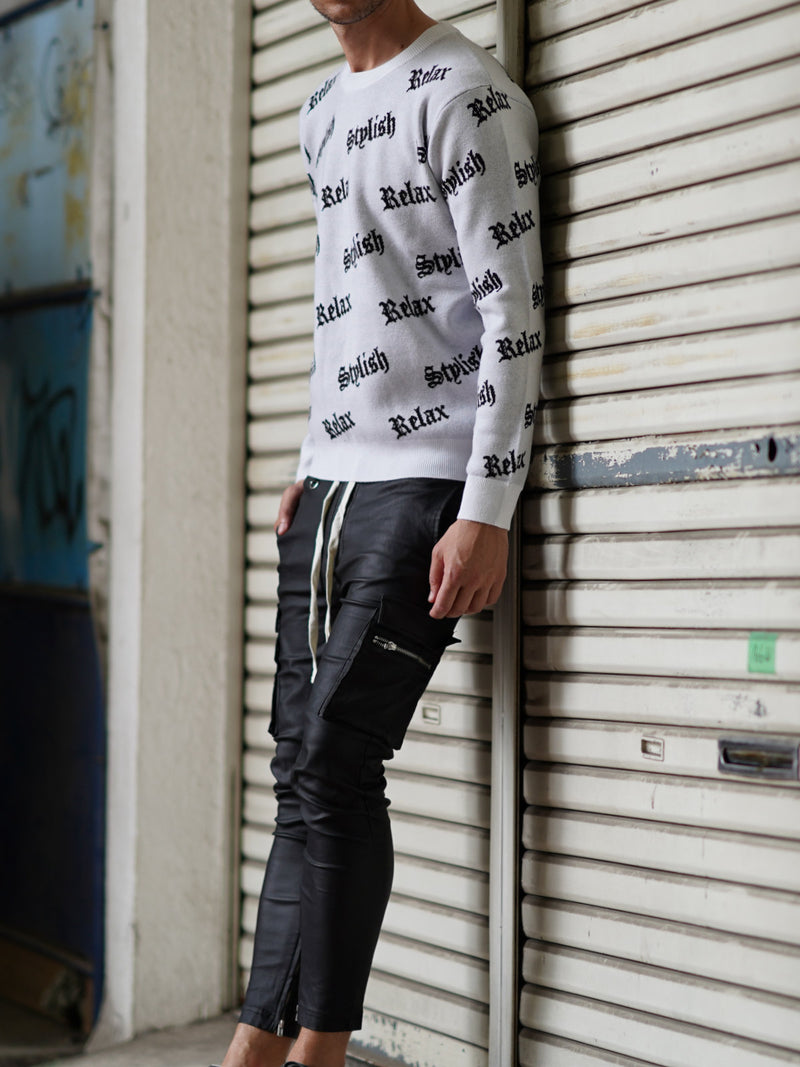 英字総柄ニット