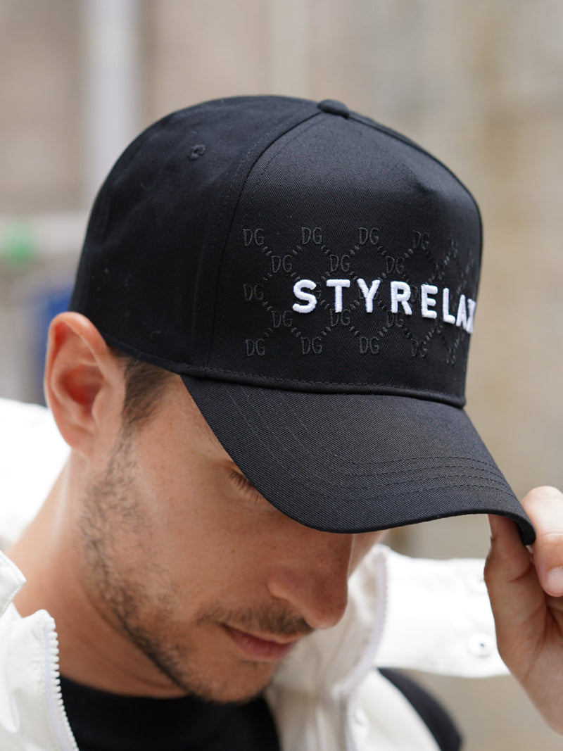 モノグラムエンボスCAP