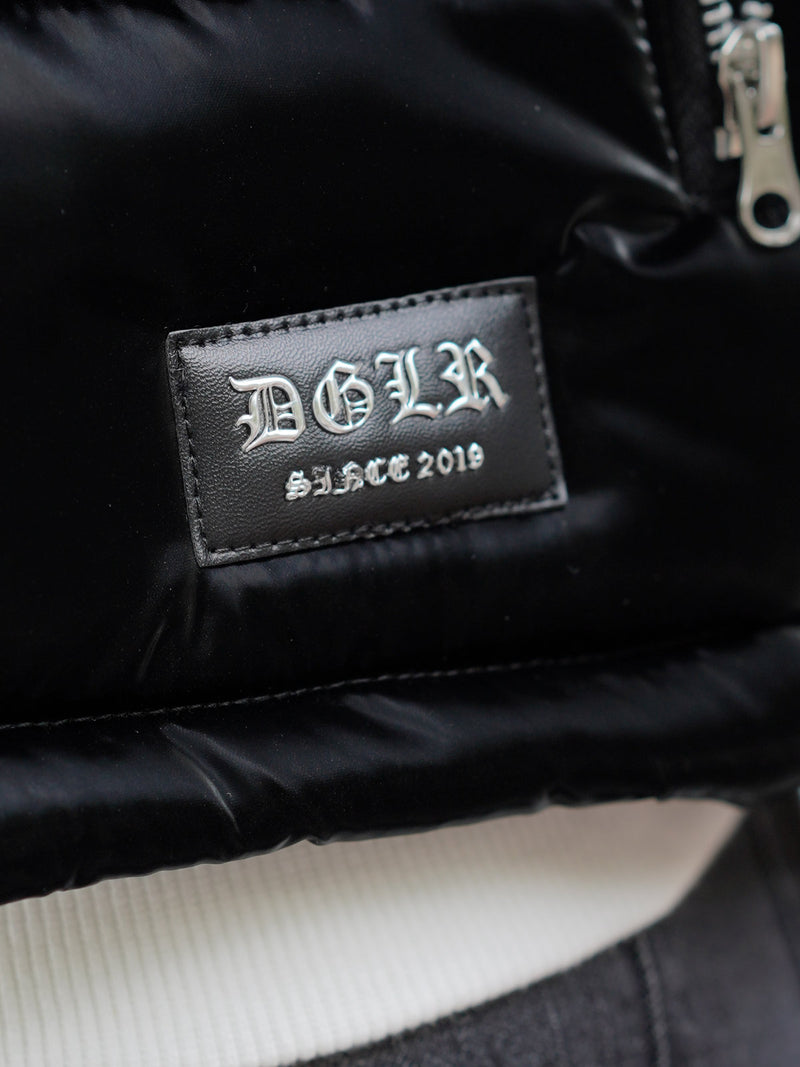 光沢ナイロン中綿ベスト