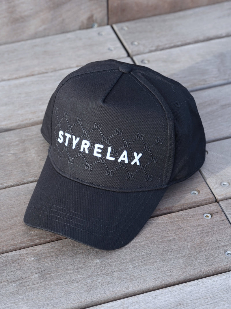 モノグラムエンボスCAP