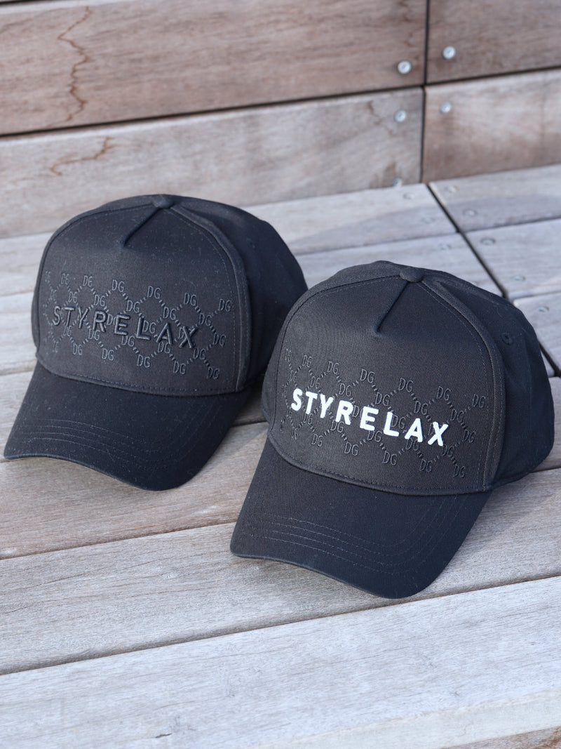 モノグラムエンボスCAP