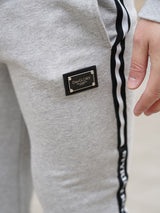 プレートラインパンツ