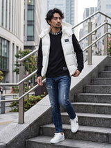 フードエンボスロゴベスト