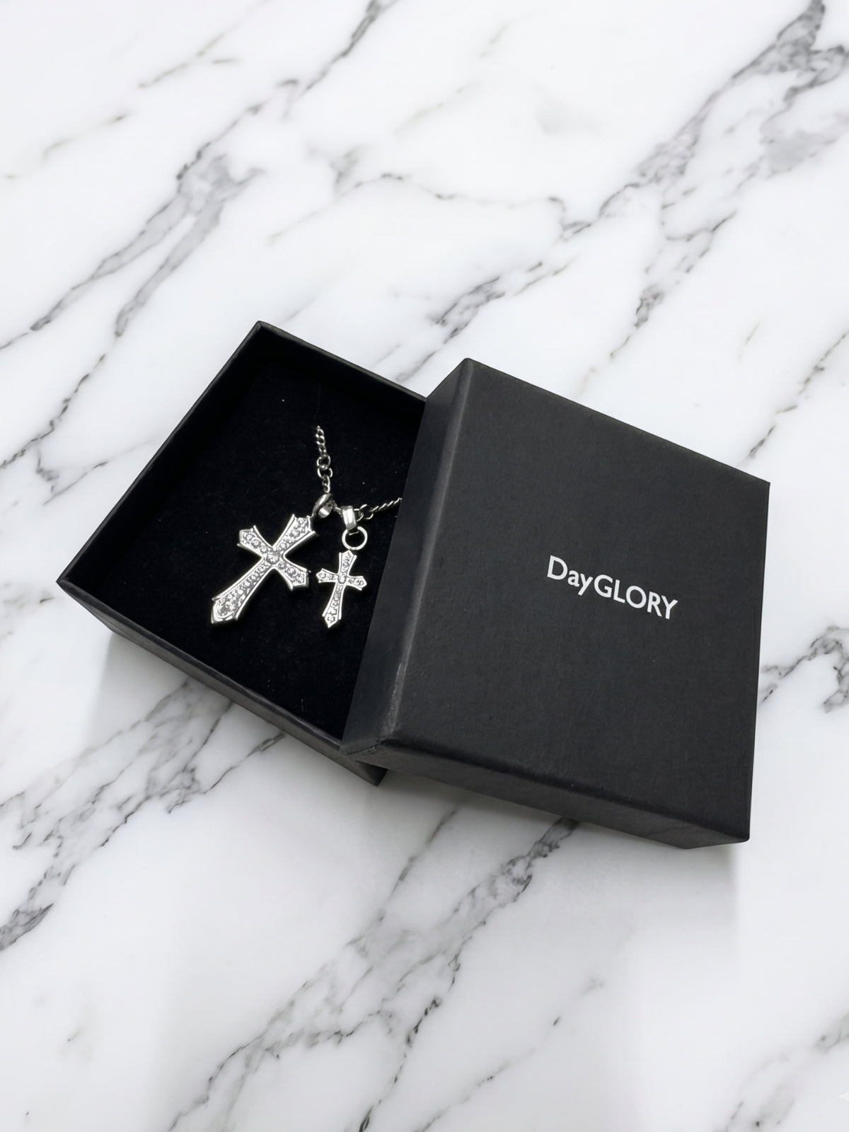 PREMIUM JEWELRY】ダブルクロスネックレス – DayGLORY
