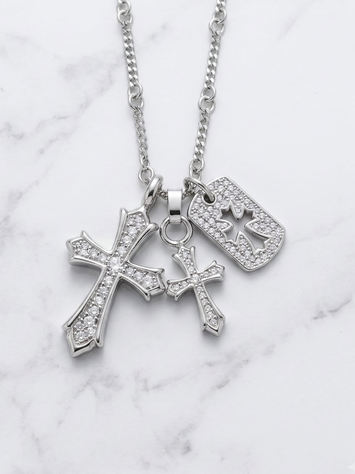 PREMIUM JEWELRY】トリプルクロスネックレス – DayGLORY
