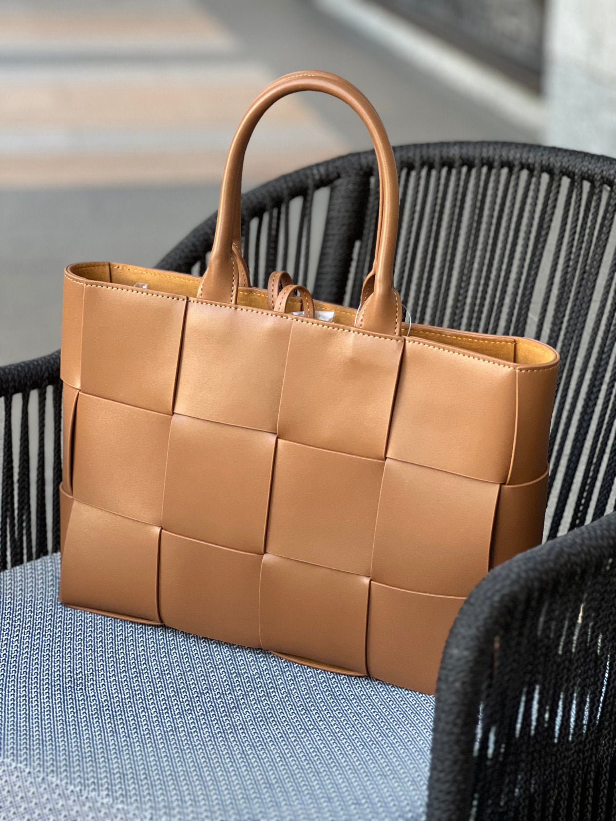 Rody 　キルティングストーントートバッグ 　L　 ブラック Rody キルティングストーントートバッグ L ブラック