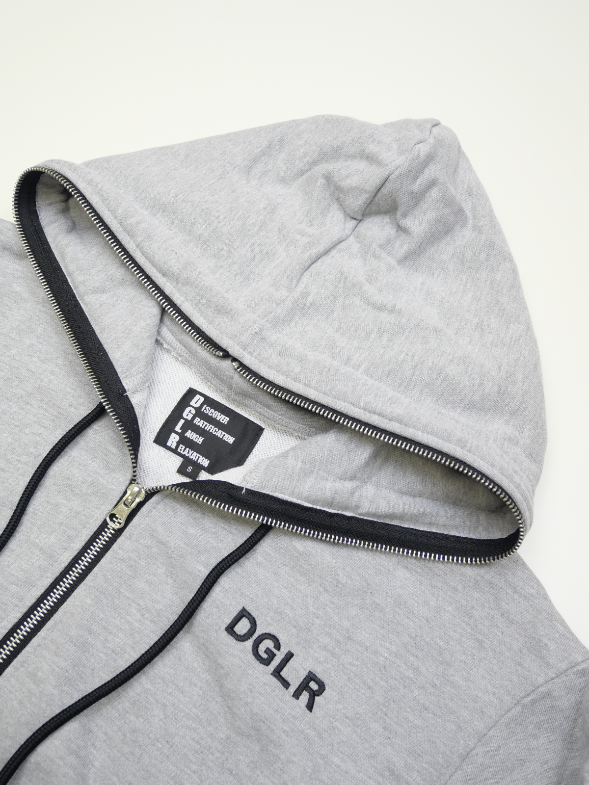 メタルロゴラインパーカー【SALE】 – DayGLORY